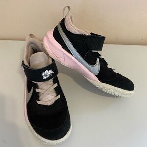 Nike Kids Black and Pink Sneakers Size 2.5Y